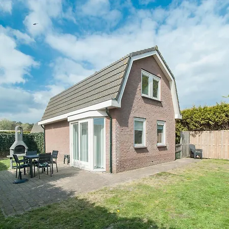 Spacious W Garden *